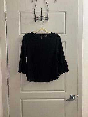 W5 Black Textured Bell-Sleeve Blouse